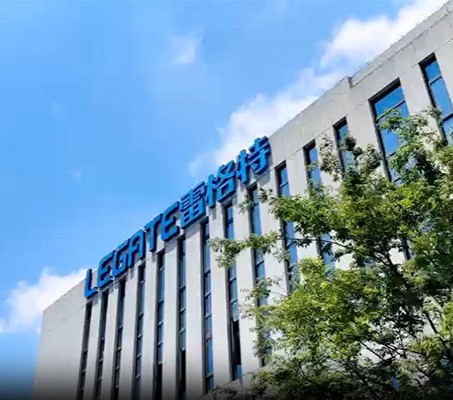 LEAI Screen-shaped Robot Video
